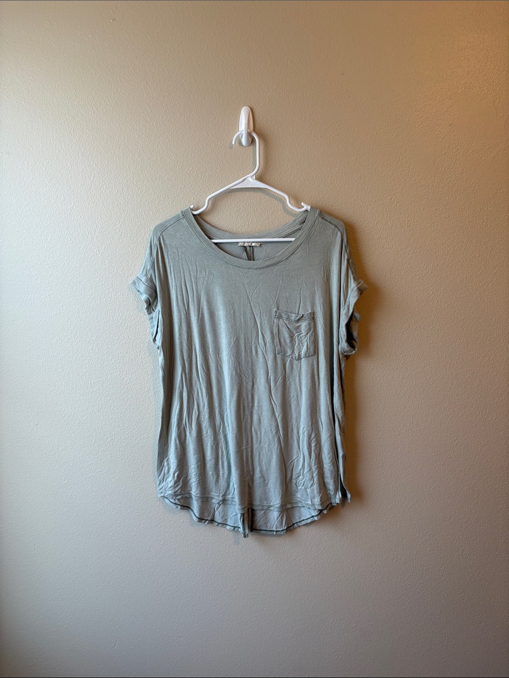 ✨Jane and Delancey Pocket Tee✨